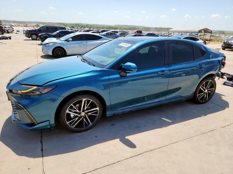  TOYOTA CAMRY 2025 Зеленый