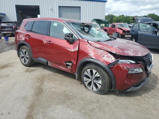  NISSAN ROGUE 2021 Красный