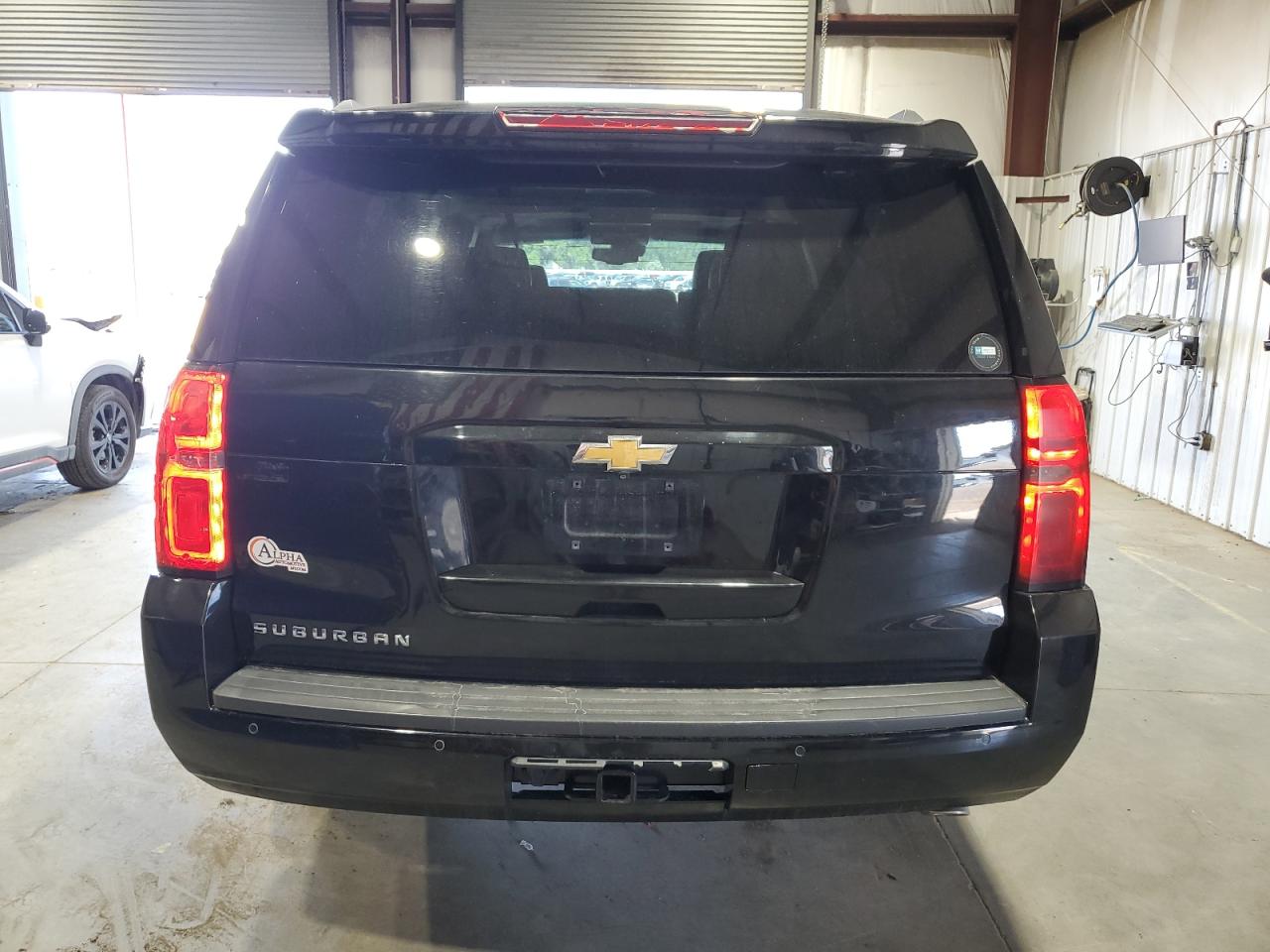 2017 Chevrolet Suburban K1500 Lt VIN: 1GNSKHKC6HR242220 Lot: 62340335