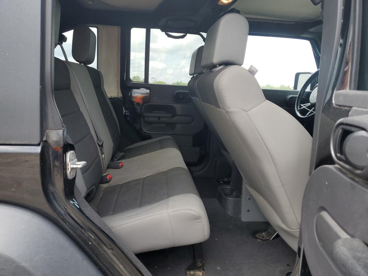 2007 Jeep Wrangler X VIN: 1J8GA39187L155888 Lot: 63025525