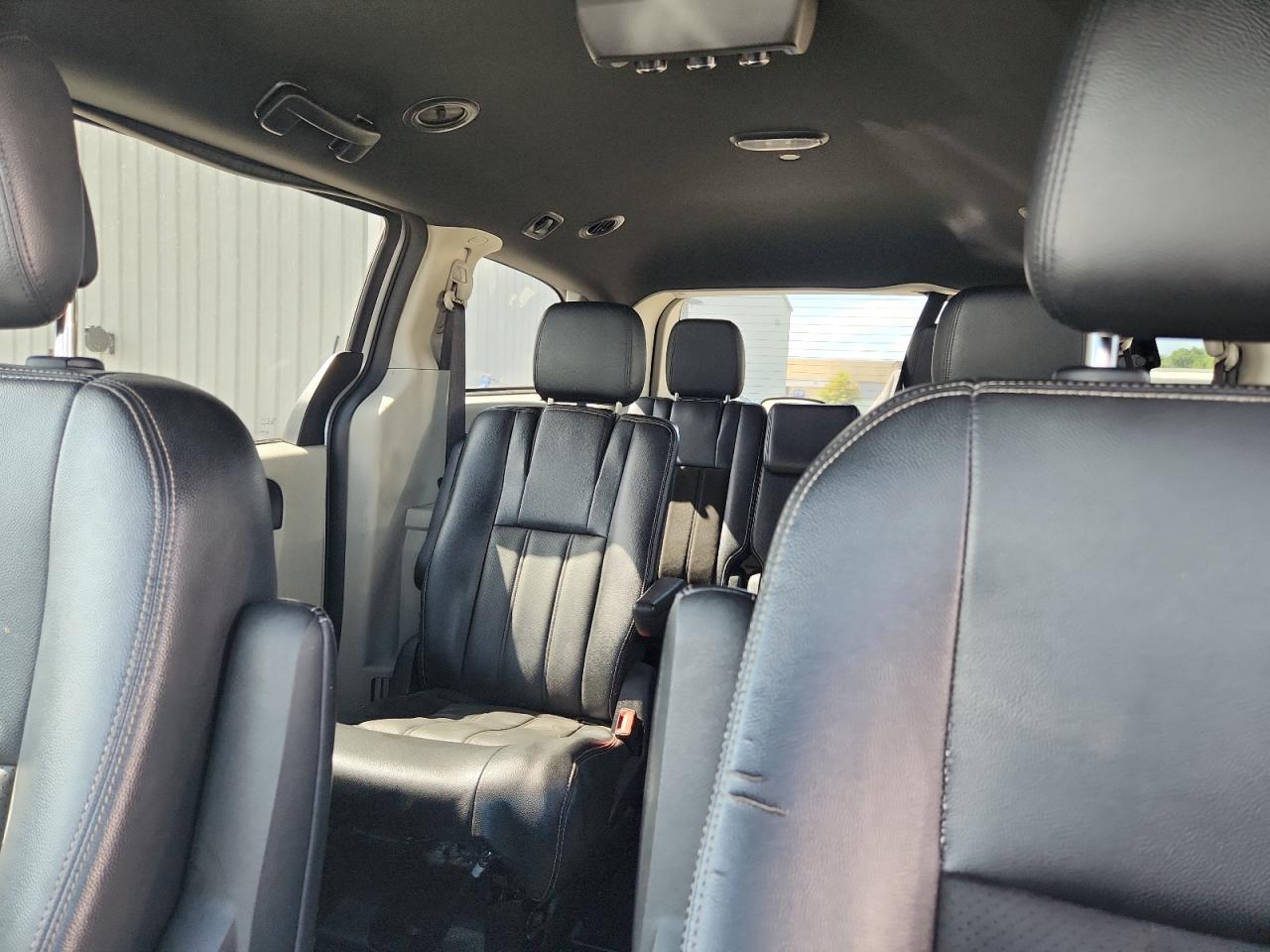2019 Dodge Grand Caravan Sxt VIN: 2C4RDGCG0KR656429 Lot: 64947995