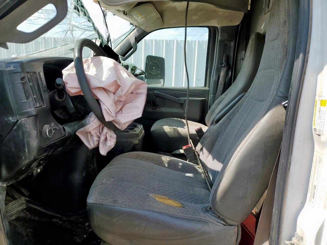 2021 GMC Savana Cutaway G4500 VIN: 7GZ67VC76MN001998 Lot: 64458205