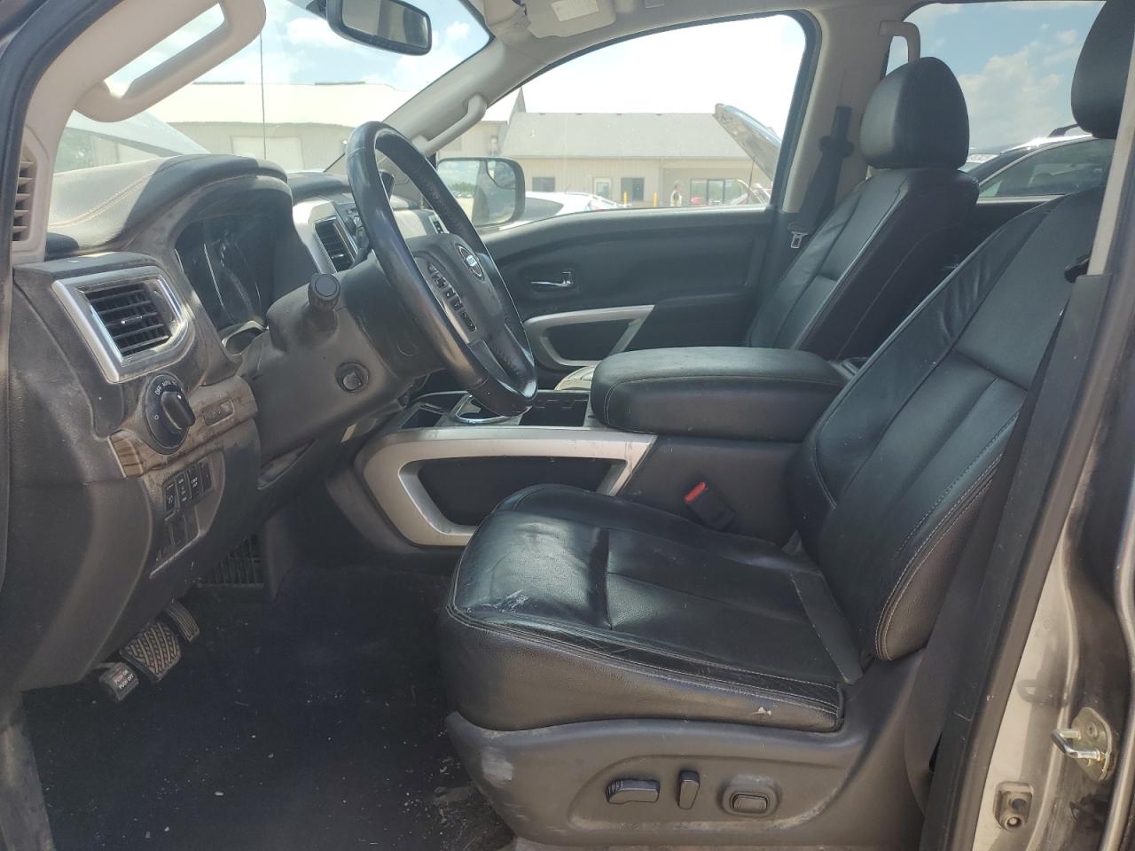 2017 Nissan Titan Sv VIN: 1N6AA1E56HN542470 Lot: 62740875