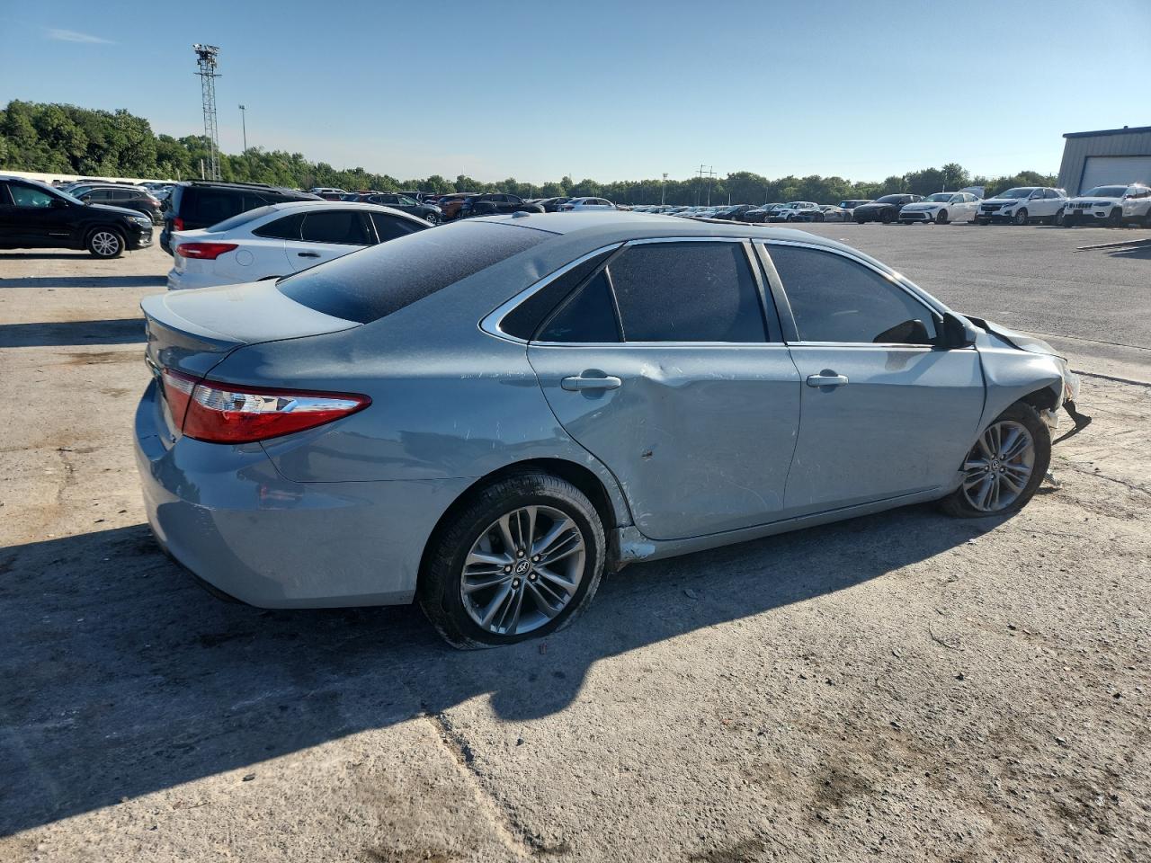 4t1bf1fk2gu207218 4T1BF1FK2GU207218 2016 Toyota Camry Le