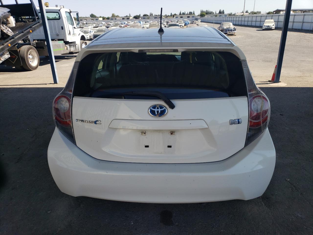 2014 Toyota Prius C VIN: JTDKDTB30E1567235 Lot: 65093525