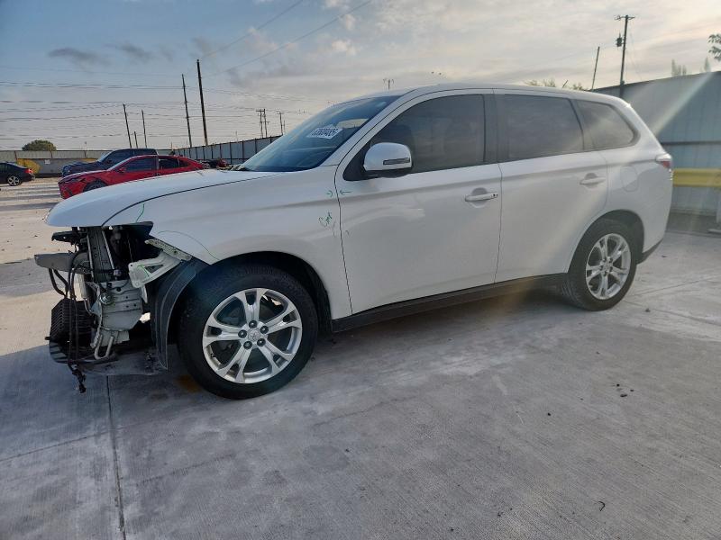  MITSUBISHI OUTLANDER 2014 Biały