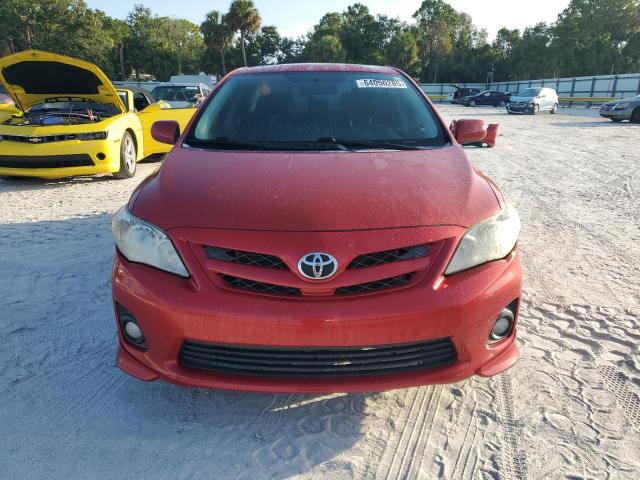  TOYOTA COROLLA 2013 Czerwony