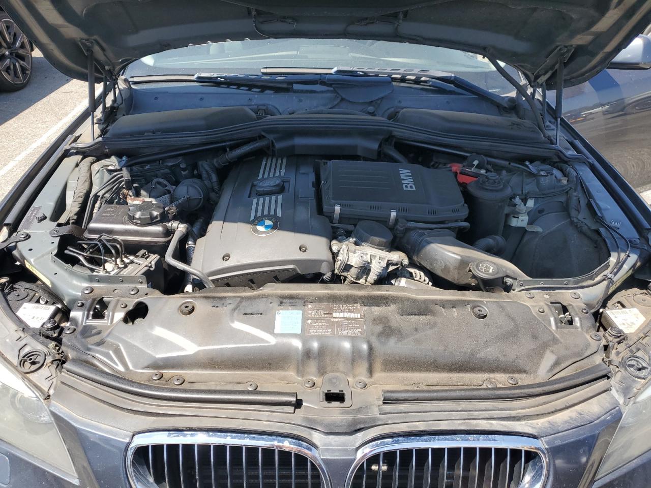 2008 BMW 535 Xi VIN: WBAPT73508CX01053 Lot: 65802955