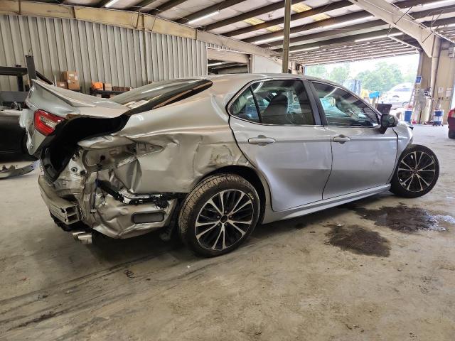  TOYOTA CAMRY 2018 Silver