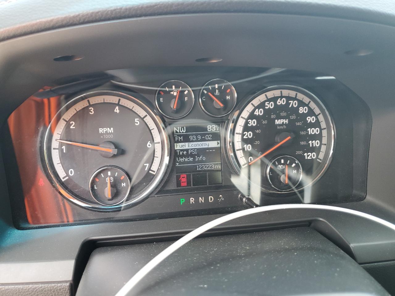 2011 Dodge Ram 1500 VIN: 1D7RB1CT5BS596555 Lot: 63667555