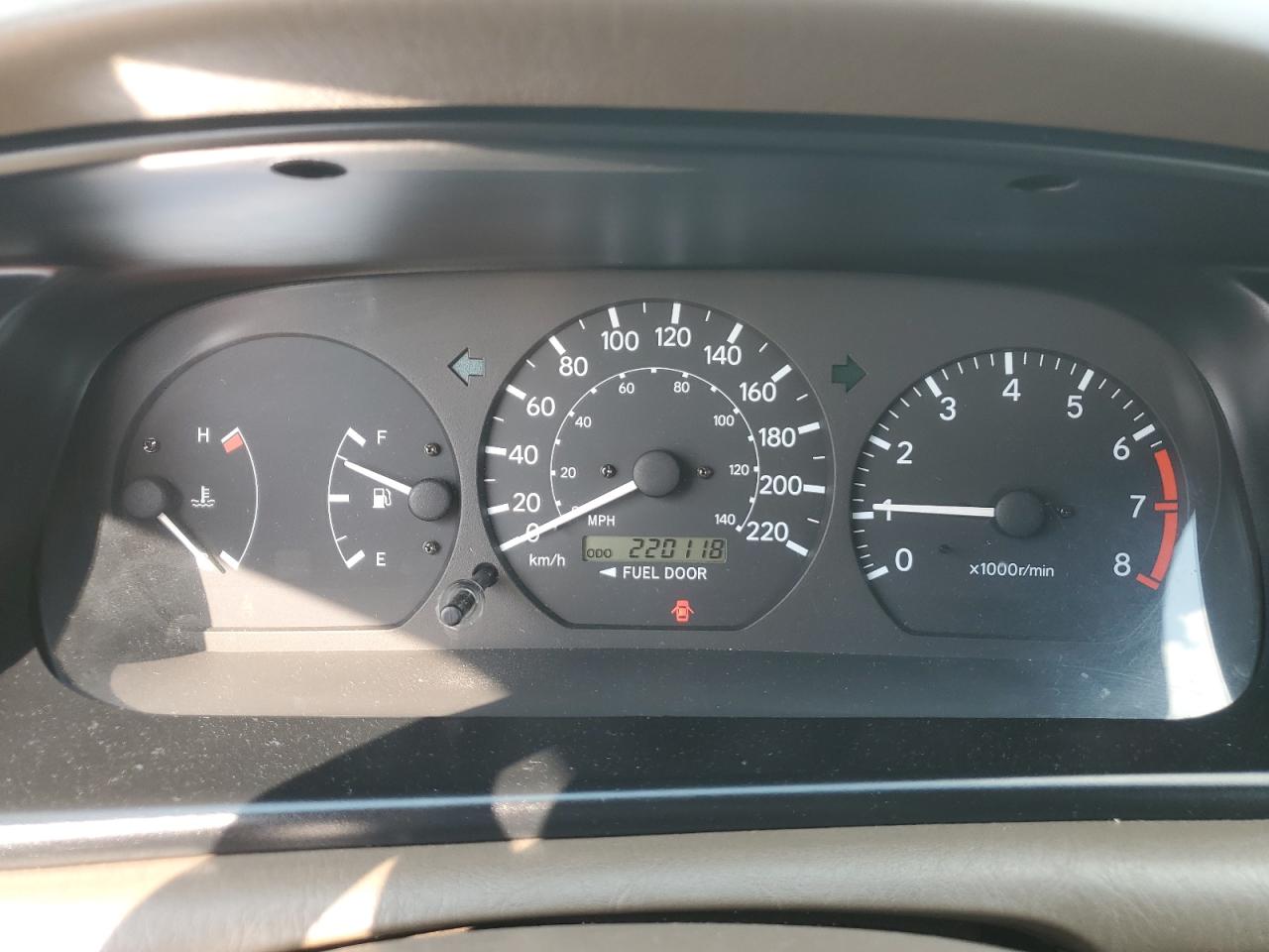2001 Toyota Camry Ce VIN: JT2BG22KX10589812 Lot: 65525055