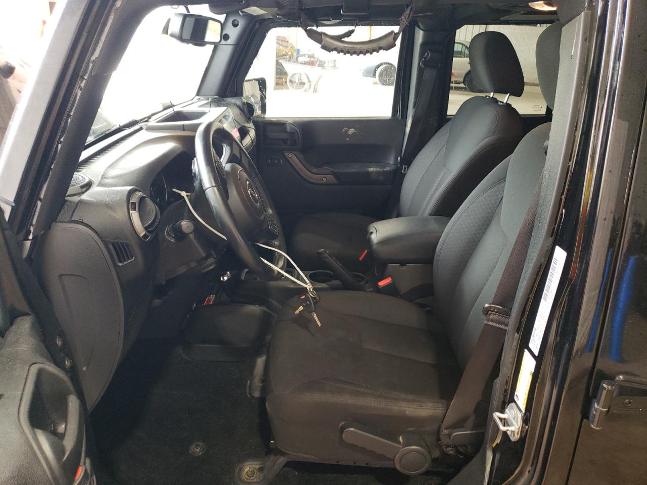 2016 Jeep Wrangler Unlimited Sport VIN: 1C4BJWDG5GL325378 Lot: 64570165