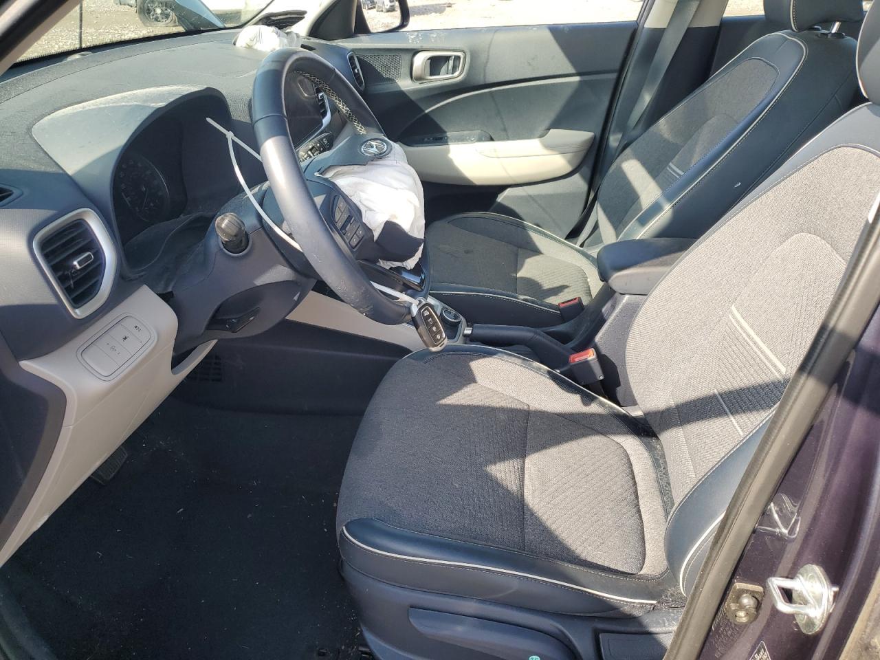 2021 Hyundai Venue Sel VIN: KMHRC8A34MU125549 Lot: 63621825