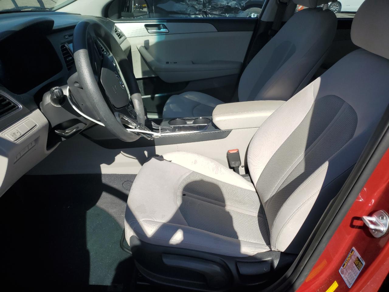 2016 Hyundai Sonata Se VIN: 5NPE24AF4GH281842 Lot: 63702375