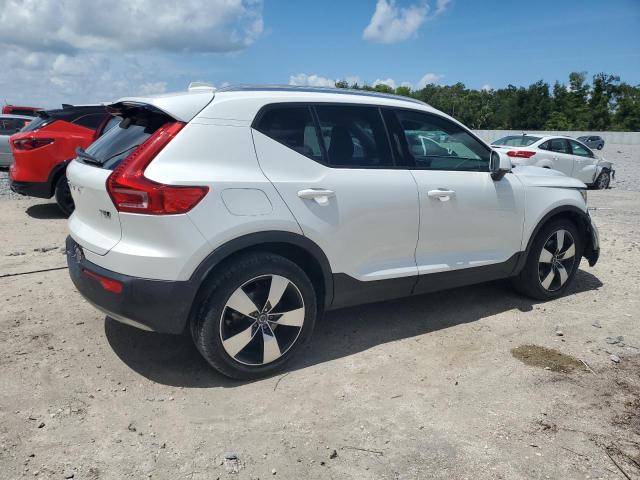  VOLVO XC40 2021 Biały