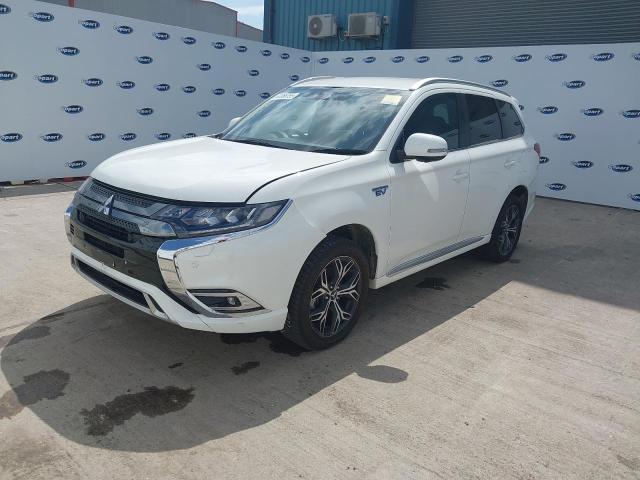 2020 MITSUBISHI OUTLANDER for sale at Copart ROCHFORD