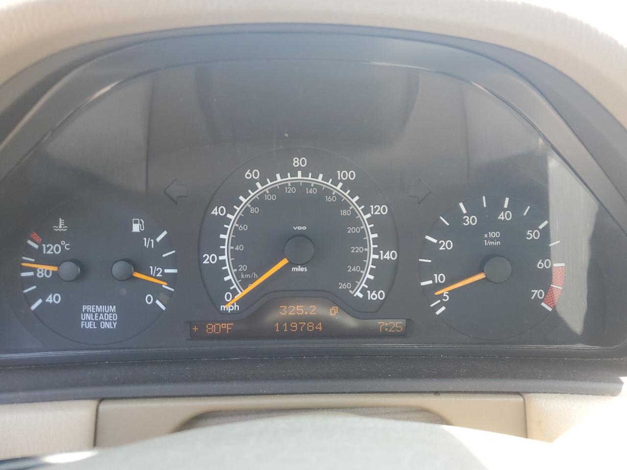 1998 Mercedes-Benz E 320 VIN: WDBJF65F9WA662759 Lot: 63645515