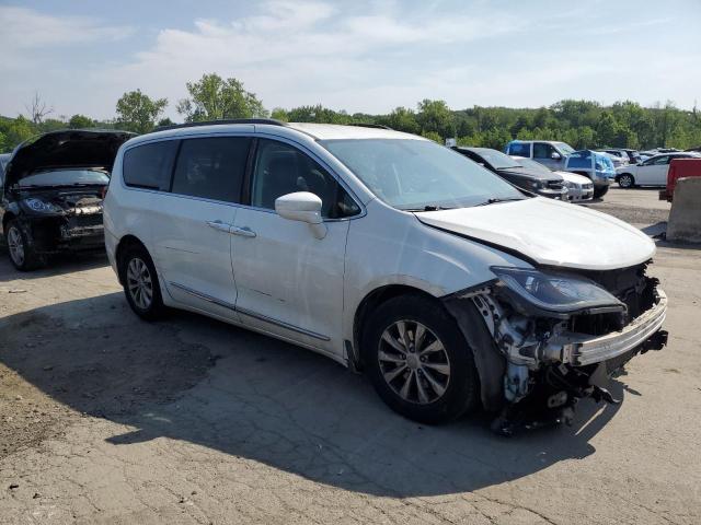 Minivans CHRYSLER PACIFICA 2017 White