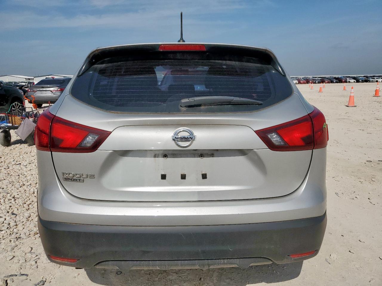 2018 Nissan Rogue Sport S VIN: JN1BJ1CP8JW183413 Lot: 65324815