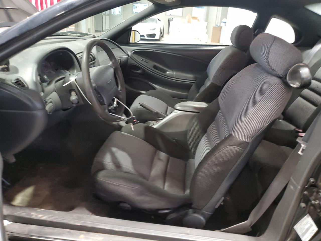 2000 Ford Mustang VIN: 1FAFP4040YF120573 Lot: 63686455