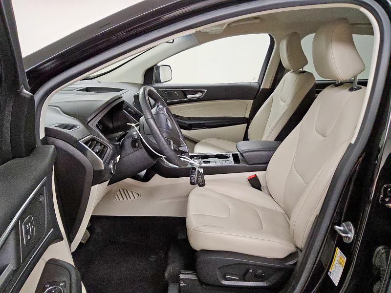  FORD EDGE 2022 Czarny