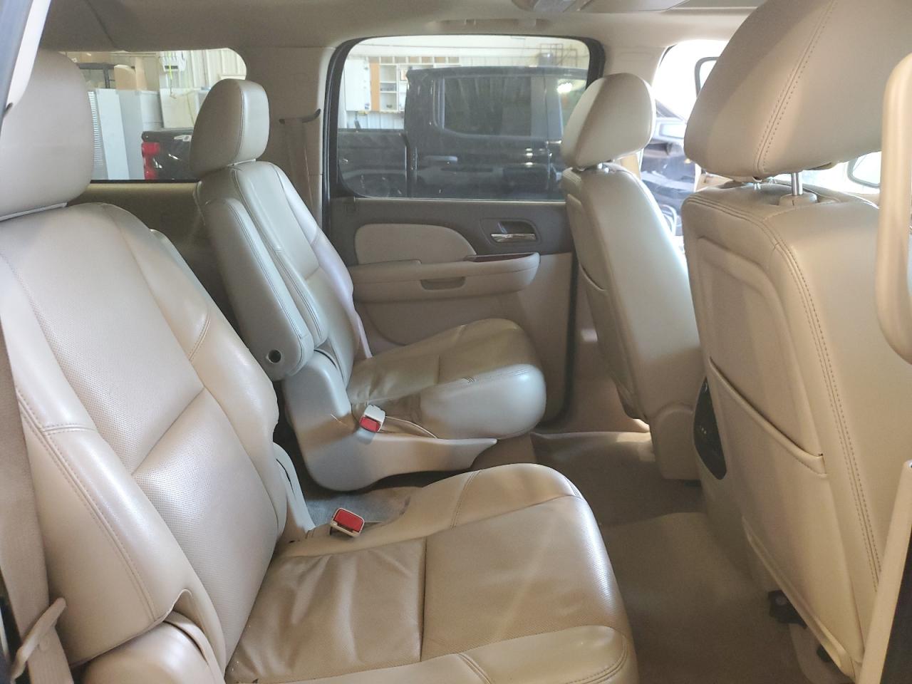 2013 Chevrolet Suburban K1500 Ltz VIN: 1GNSKKE74DR326106 Lot: 64308265