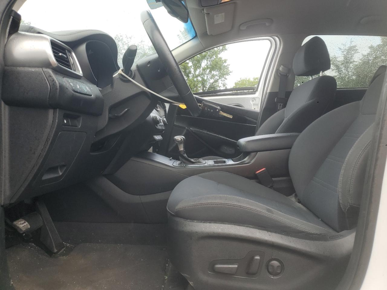 2019 Kia Sorento L VIN: 5XYPGDA37KG571282 Lot: 65253715