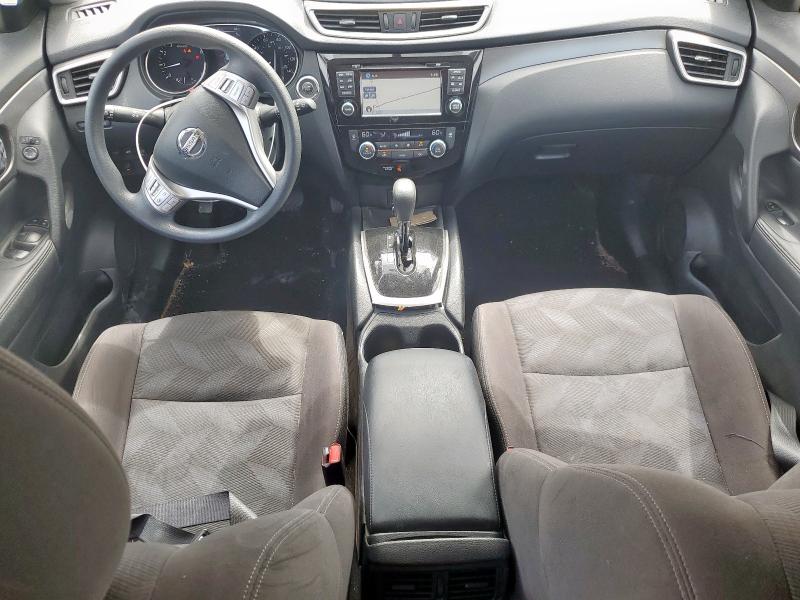  NISSAN ROGUE 2015 Красный