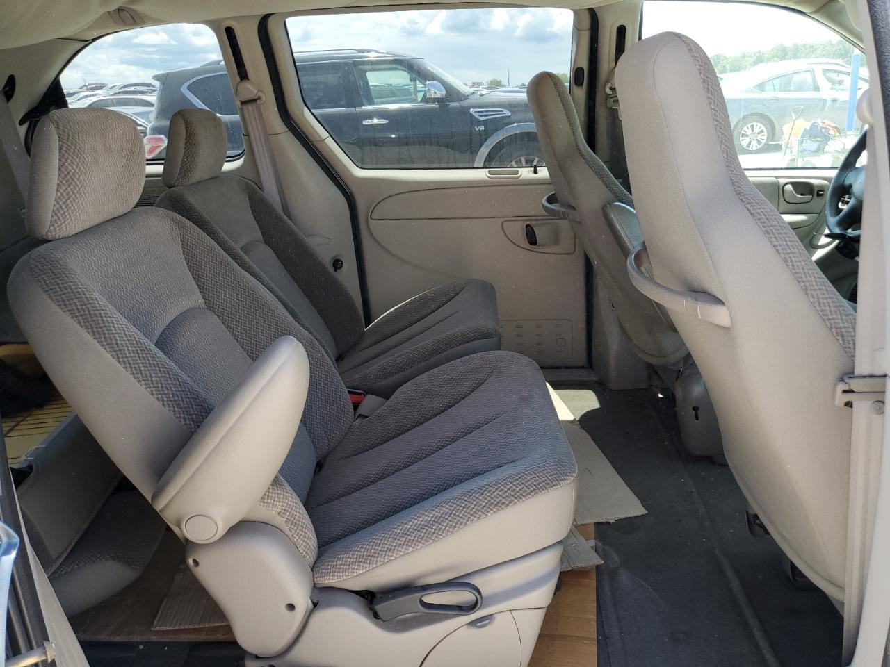 2005 Dodge Caravan Sxt VIN: 1D4GP45R75B321668 Lot: 65255285