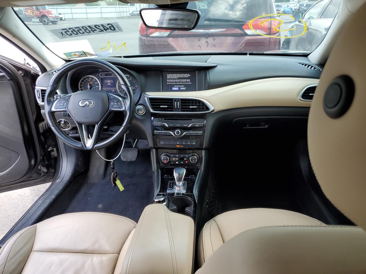 SJKCH5CR5JA047224 2018 Infiniti Qx30 Base