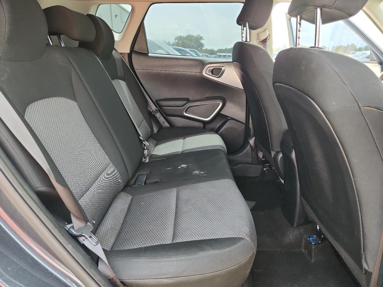 2020 Kia Soul Lx VIN: KNDJ23AU7L7054392 Lot: 64000485