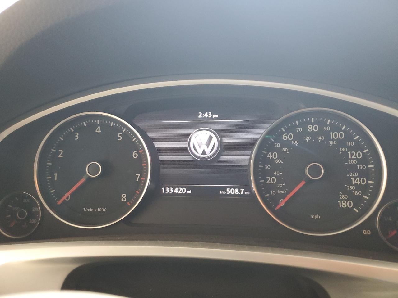 2011 Volkswagen Touareg Hybrid VIN: WVGFG9BP2BD004319 Lot: 62562165