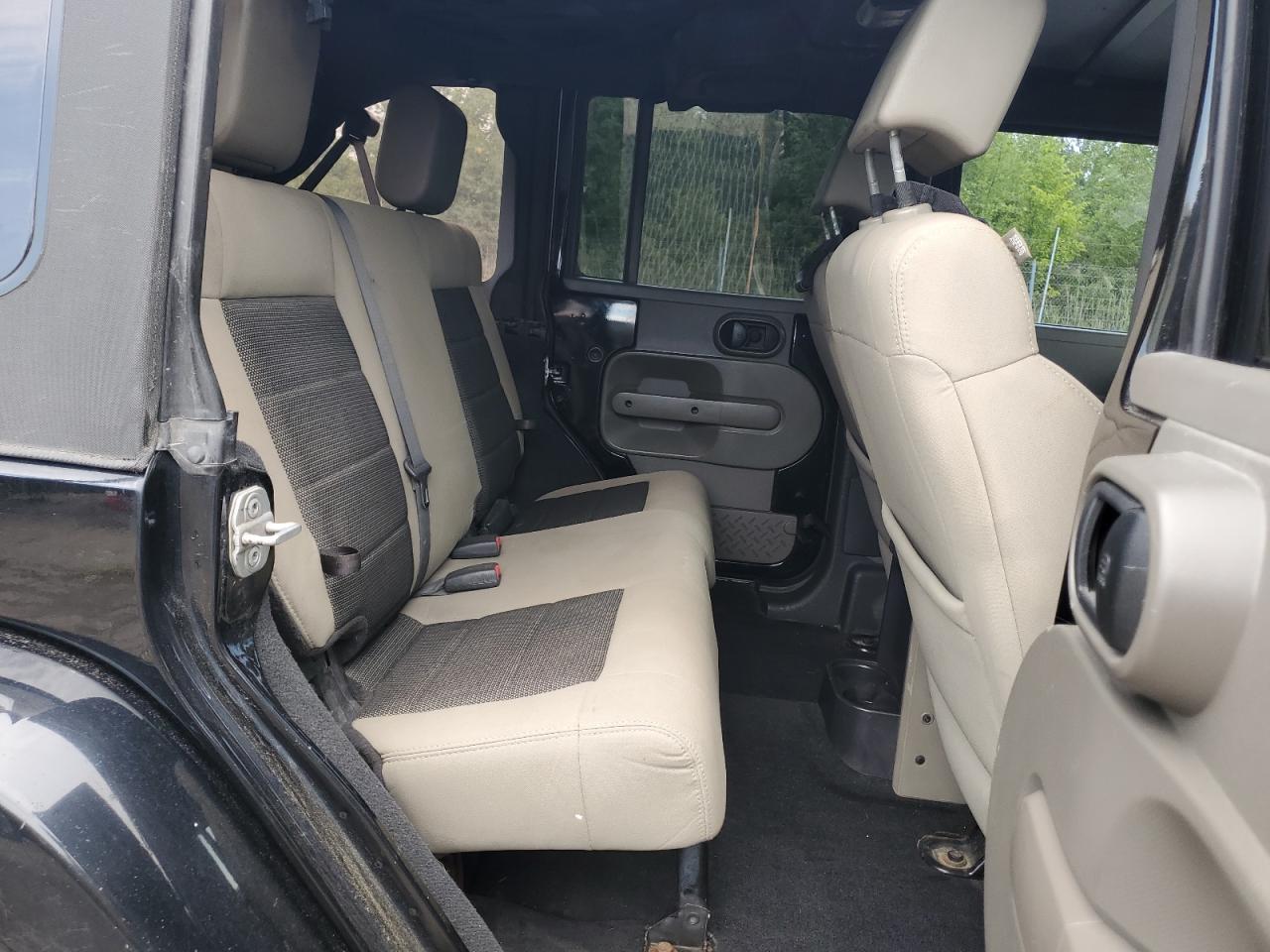 2010 Jeep Wrangler Unlimited Sahara VIN: 1J4HA5H17AL112766 Lot: 63995565