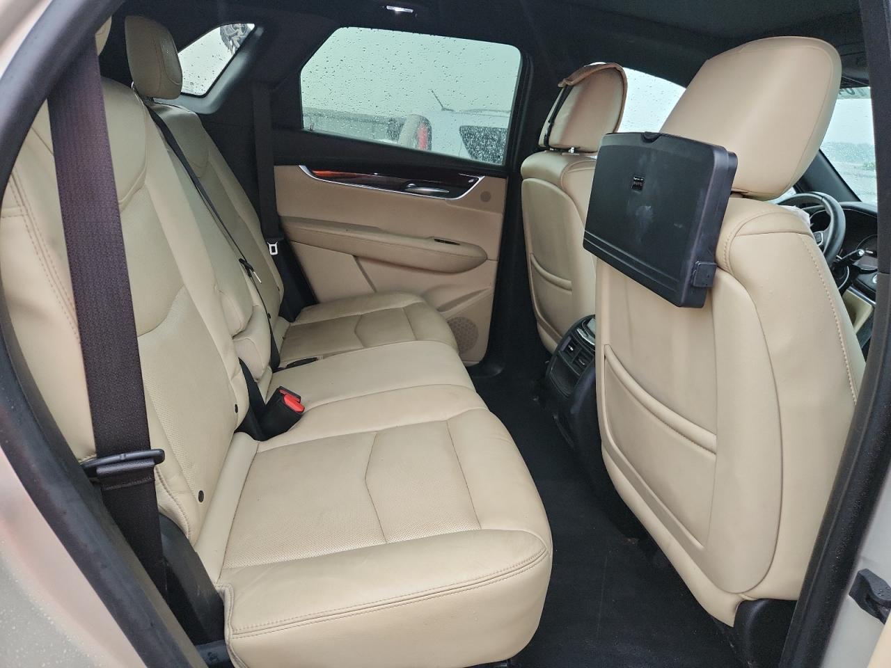 2017 Cadillac Xt5 Premium Luxury VIN: 1GYKNCRS6HZ165522 Lot: 64009235