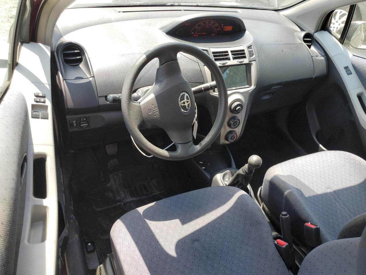 2009 Toyota Yaris VIN: JTDJT903595242275 Lot: 63962025