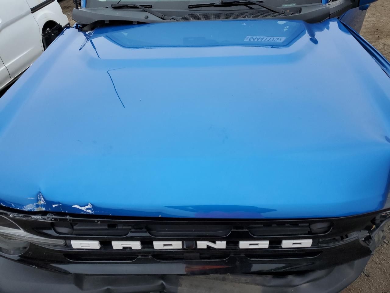 2022 Ford Bronco Base VIN: 1FMDE5BHXNLA99575 Lot: 64441175