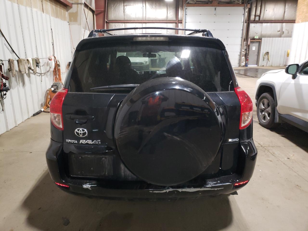 2008 Toyota Rav4 Limited VIN: JTMBK31V985065846 Lot: 63113845