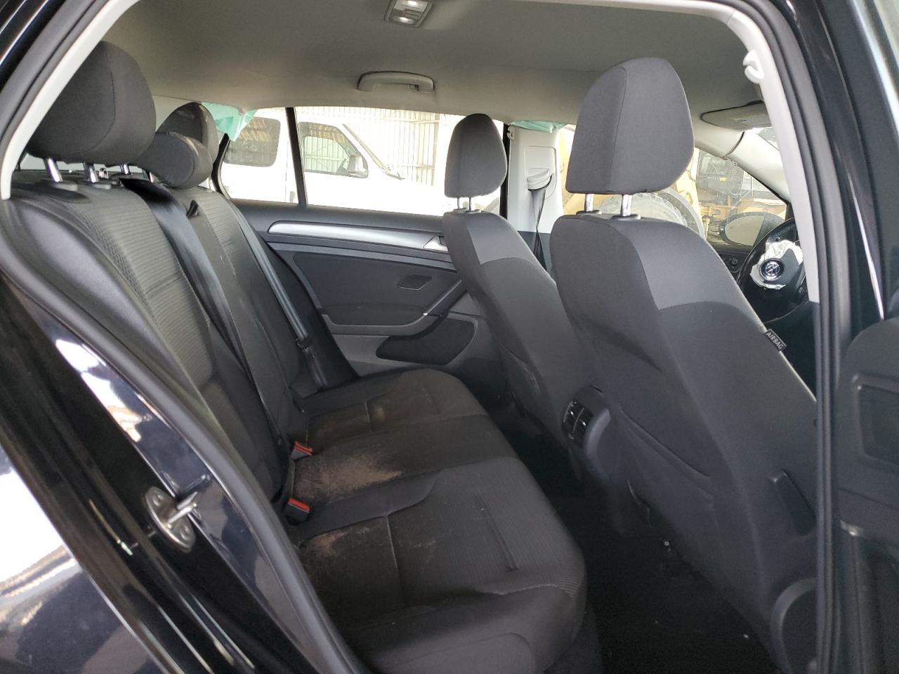 2019 Volkswagen E-Golf Se VIN: WVWKR7AU8KW908379 Lot: 63607585