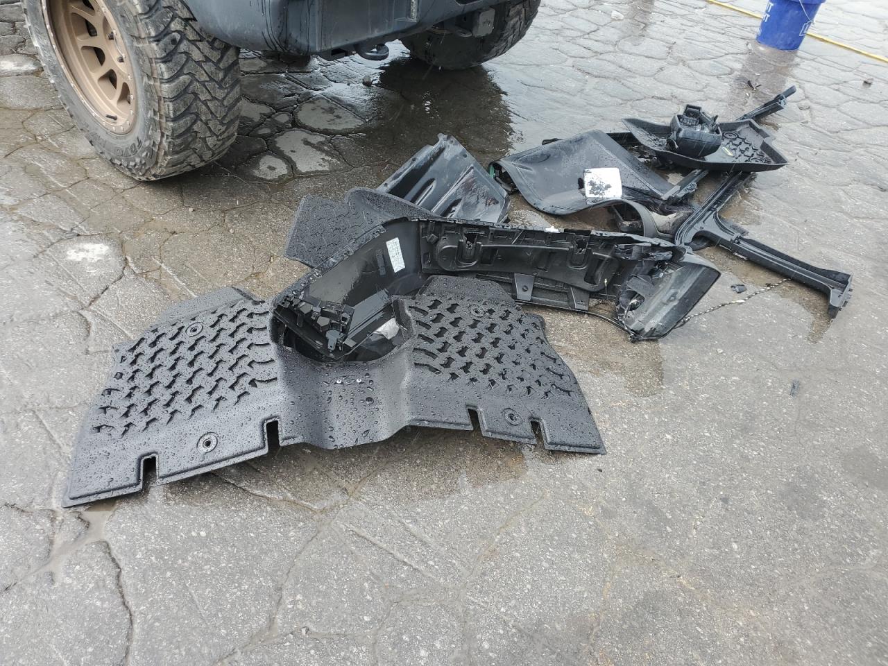 2021 Jeep Wrangler Unlimited Sport VIN: 1C4HJXDM4MW582323 Lot: 63880535