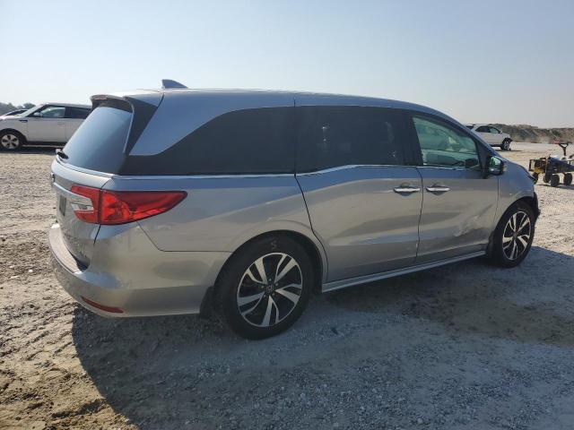  HONDA ODYSSEY 2018 Srebrny