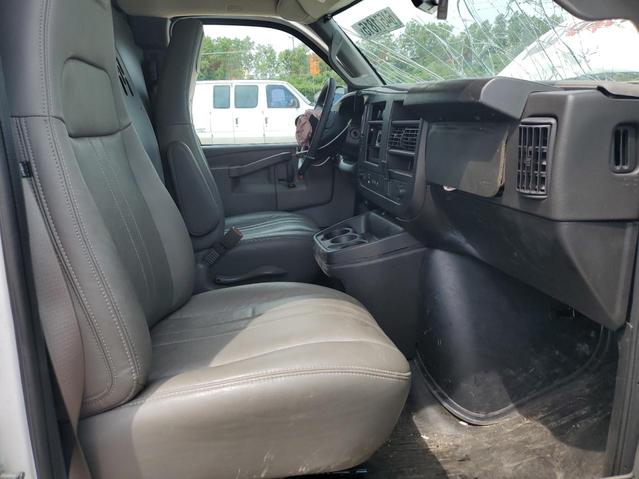 2024 GMC Savana G2500 VIN: 1GTW7AFP5R1207619 Lot: 64571815