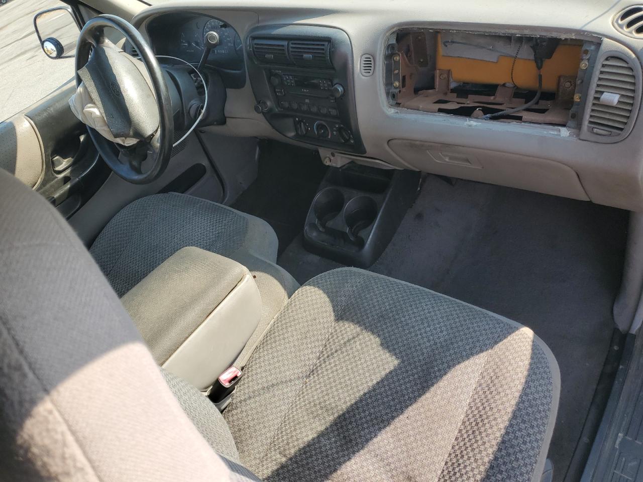 1999 Ford Ranger VIN: 1FTYR10C0XTA52195 Lot: 64858385