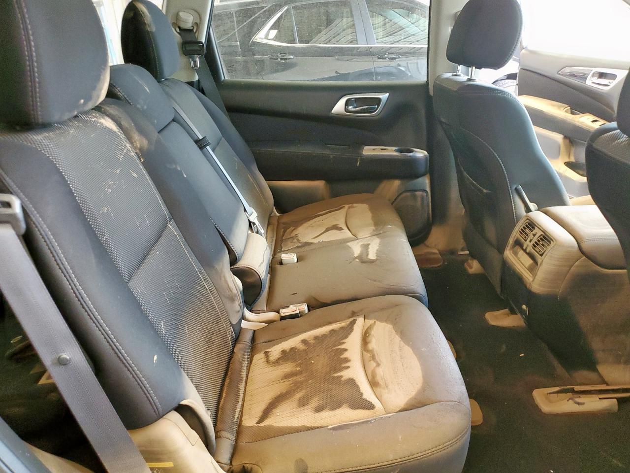 2017 Nissan Pathfinder S VIN: 5N1DR2MN3HC670592 Lot: 64144575