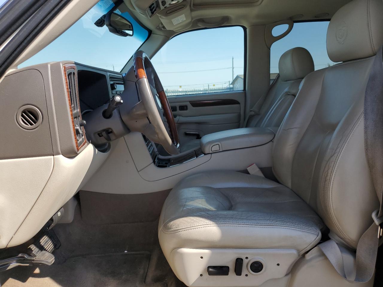2004 Cadillac Escalade Luxury VIN: 1GYEC63T54R309965 Lot: 64319945