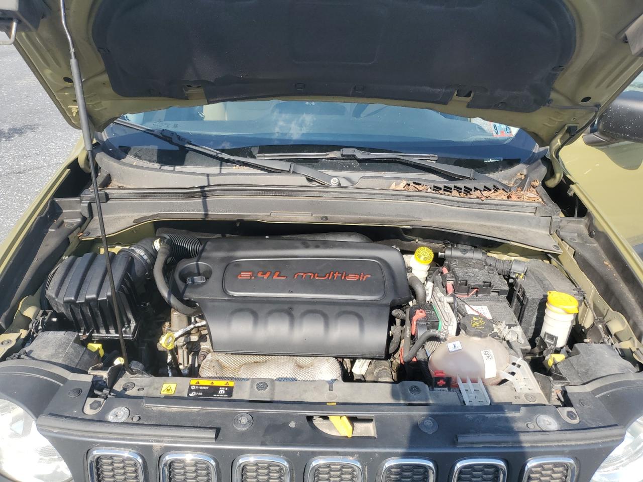 2015 Jeep Renegade Latitude VIN: ZACCJBBT3FPB80560 Lot: 65226605