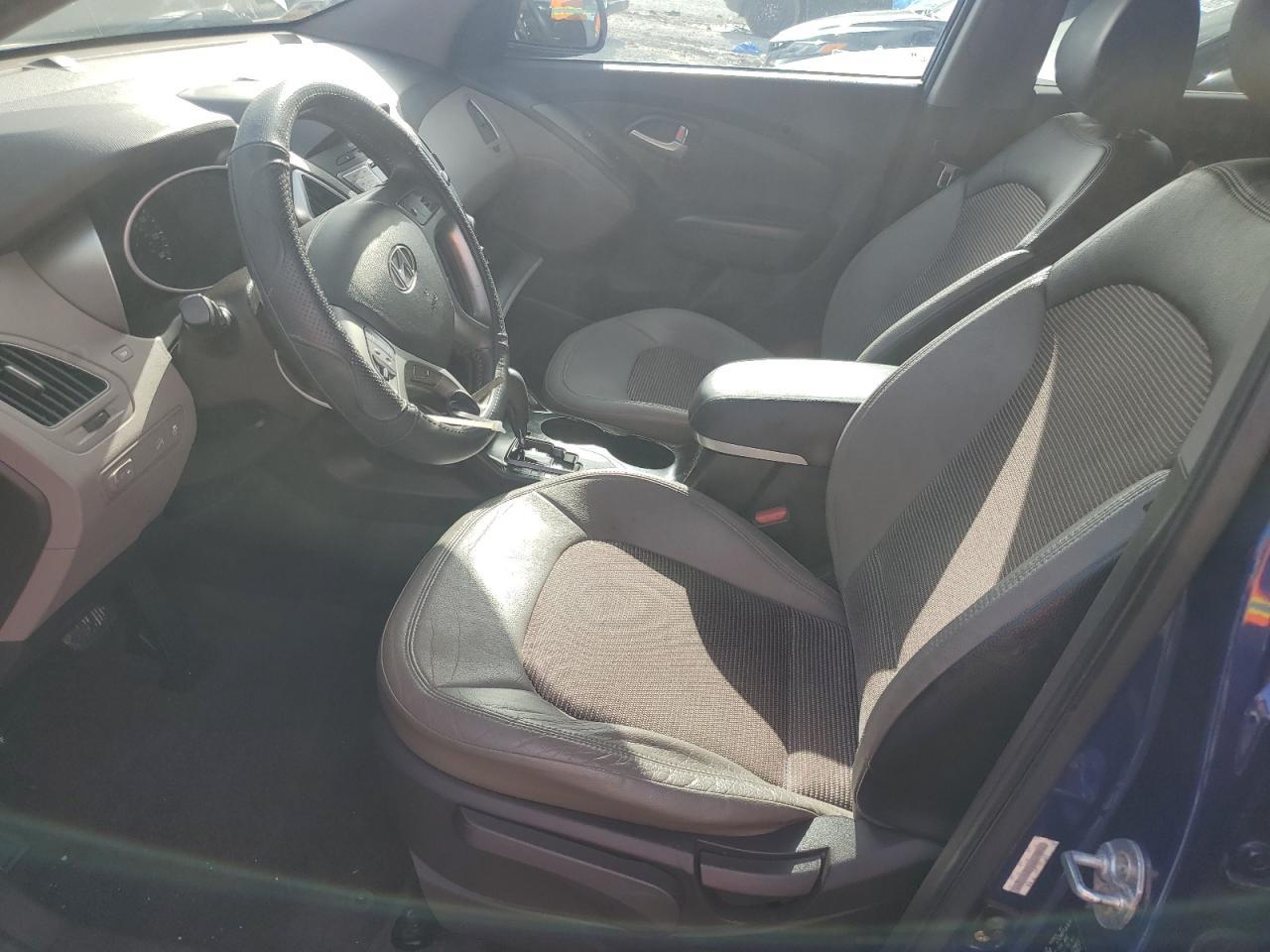 2013 Hyundai Tucson Gls VIN: KM8JU3AC2DU547266 Lot: 65384115