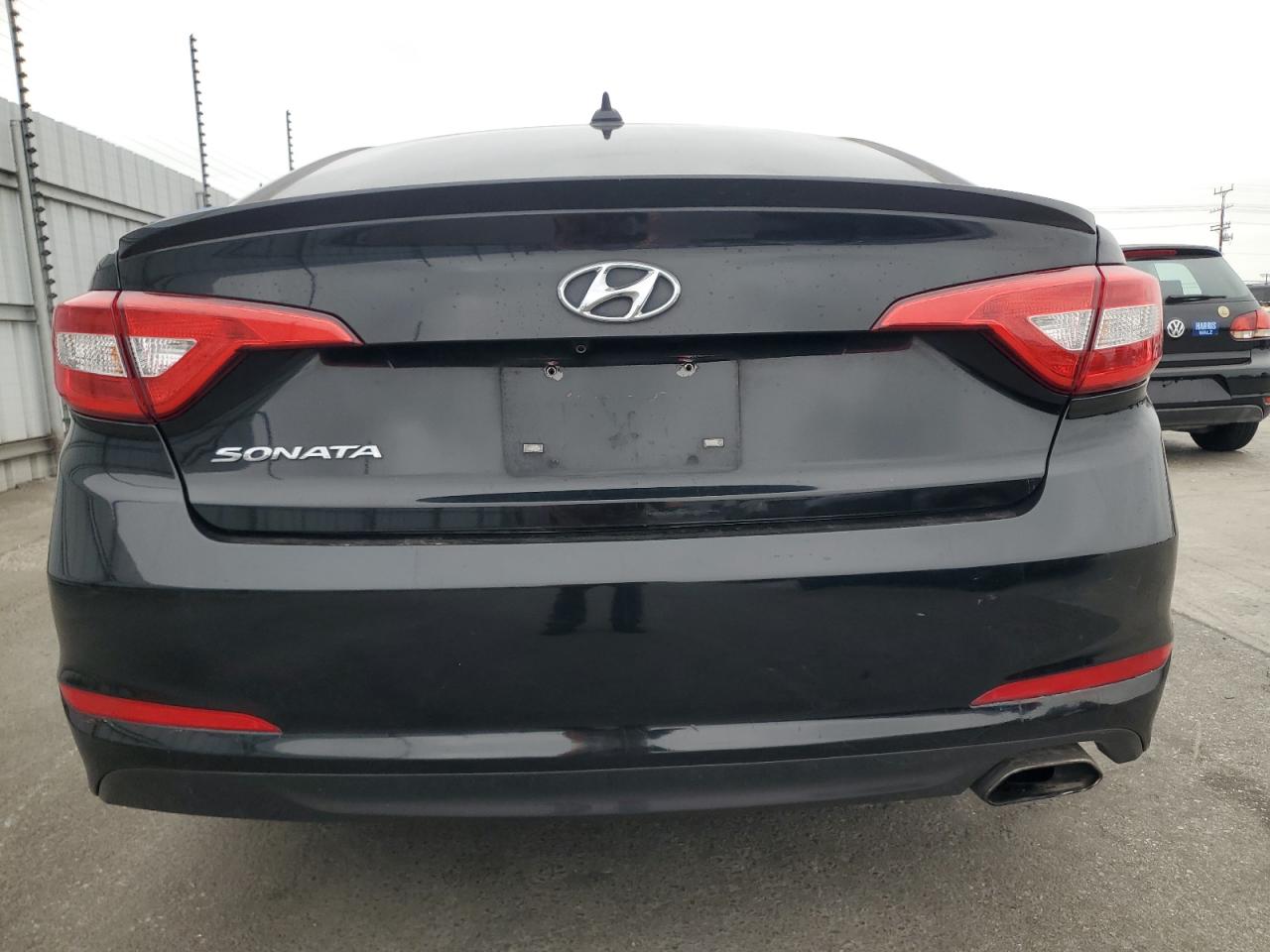 2017 Hyundai Sonata Se VIN: 5NPE24AF2HH447082 Lot: 65962715