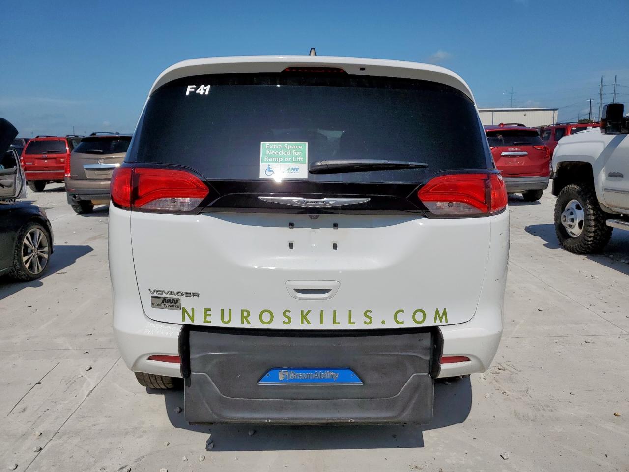 2023 Chrysler Voyager Lx VIN: 2C4RC1CG0PR591749 Lot: 64789555