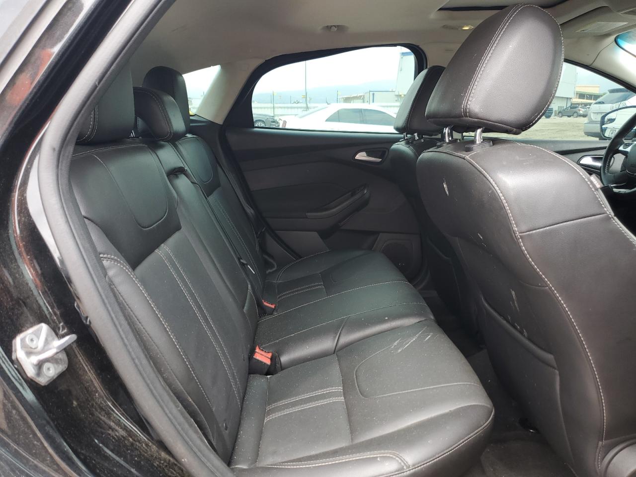 2014 Ford Focus Titanium VIN: 1FADP3N29EL396398 Lot: 65085785