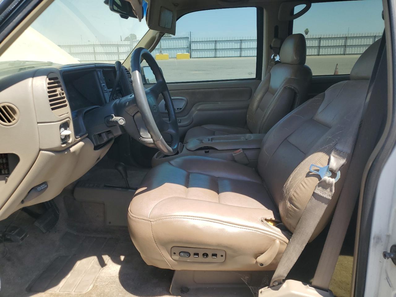 1996 Chevrolet Tahoe K1500 VIN: 1GNEK13R2TJ414225 Lot: 65547245